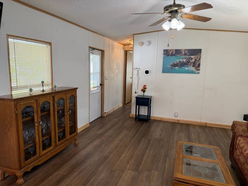 253 Dixie Circle a Haines City, FL Mobile or Manufactured Home for Sale